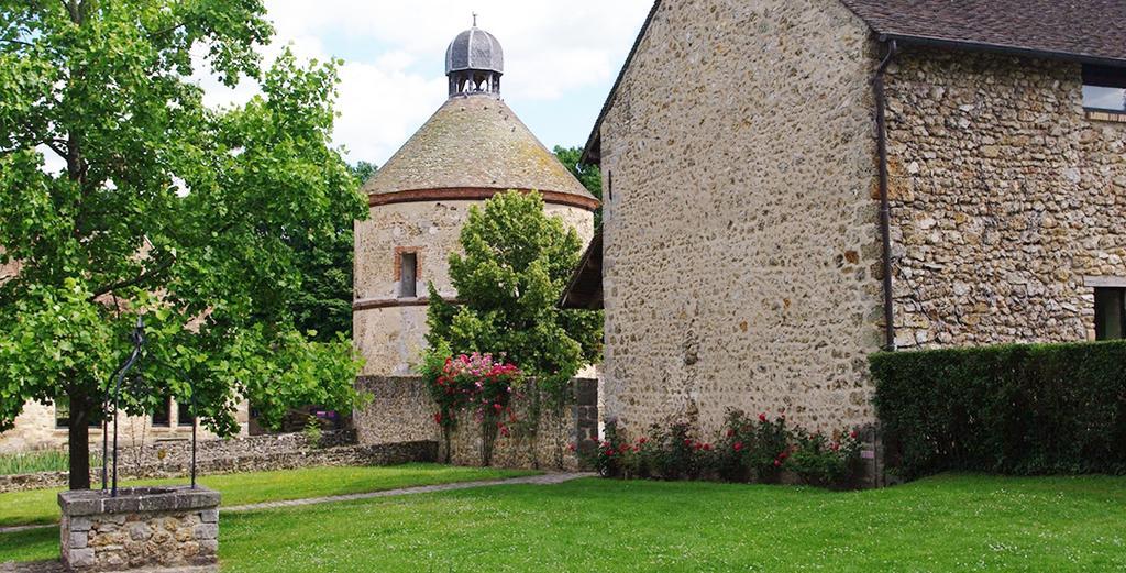 Hotel Au Bord Du Lac Saint-Rémy-lès-Chevreuse Exterior foto
